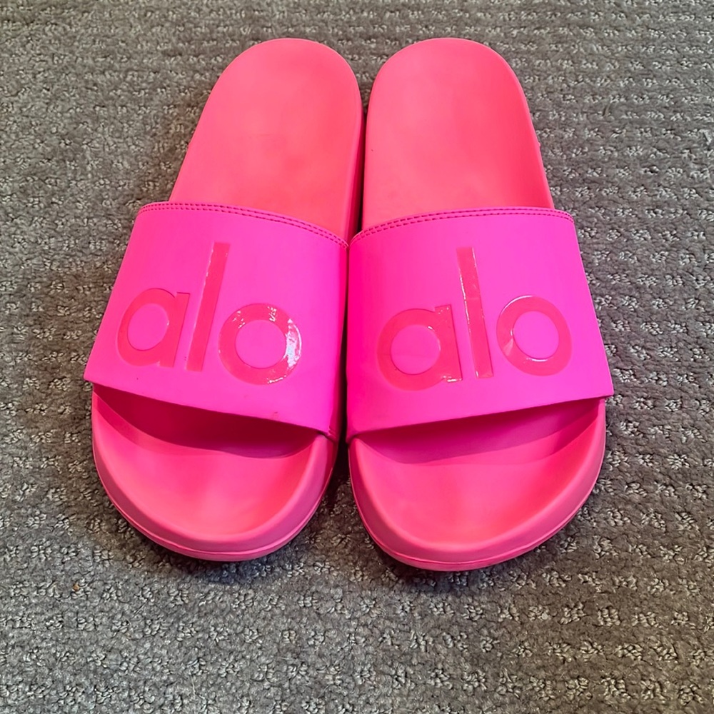 Alo Yoga Hot Pink Slides